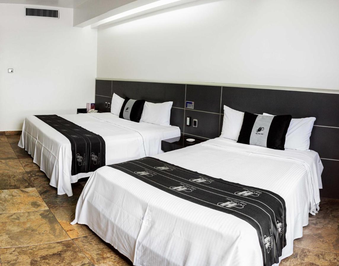 Hotel Ibiza Plaza 멕시코 시 외부 사진