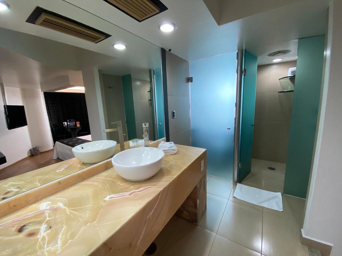 Hotel Ibiza Plaza 멕시코 시 외부 사진